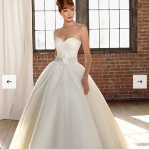 Mori Lee Strapless Sweetheart Gown in Ivory Cream